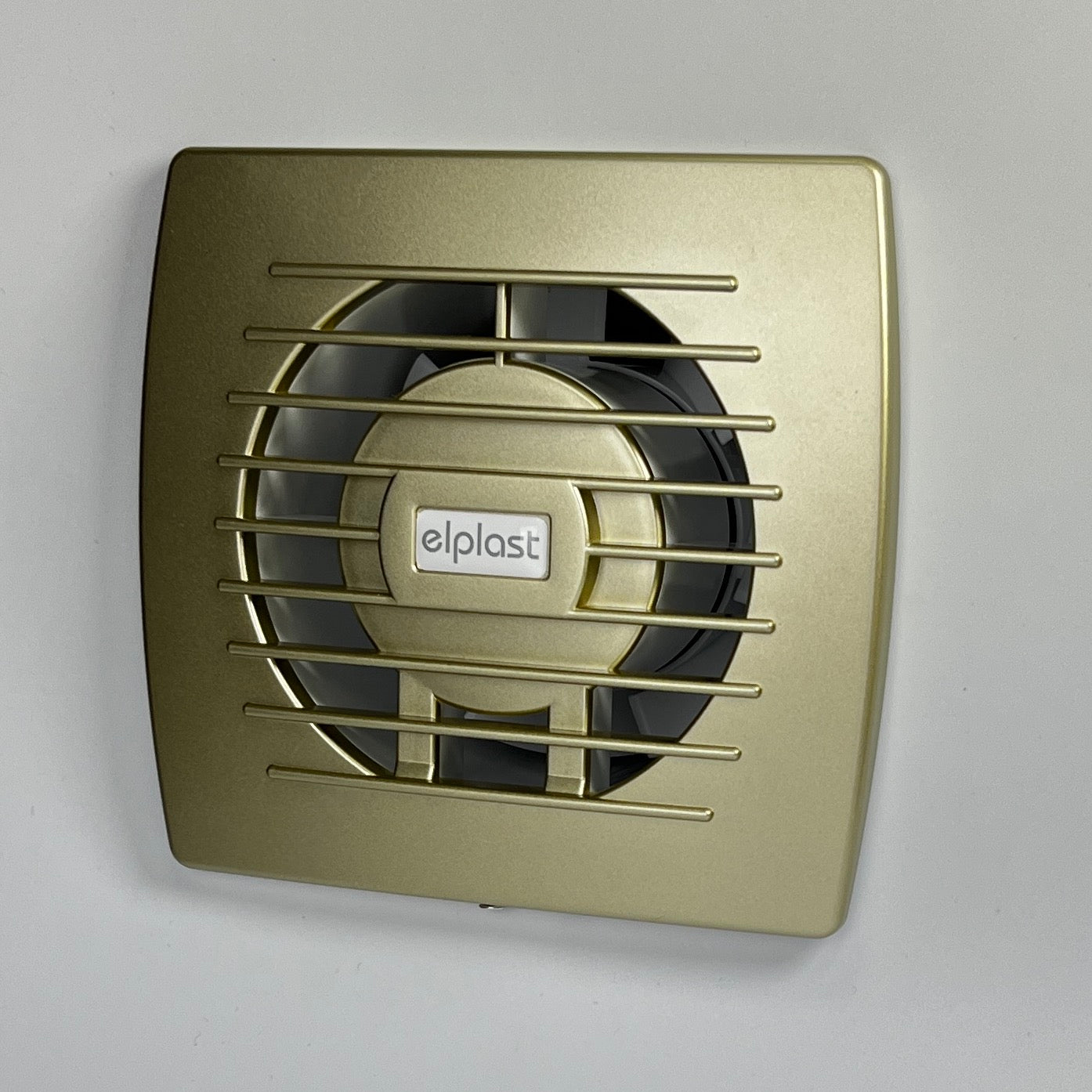 90e41f802616d94e81cf4c5121d96b01