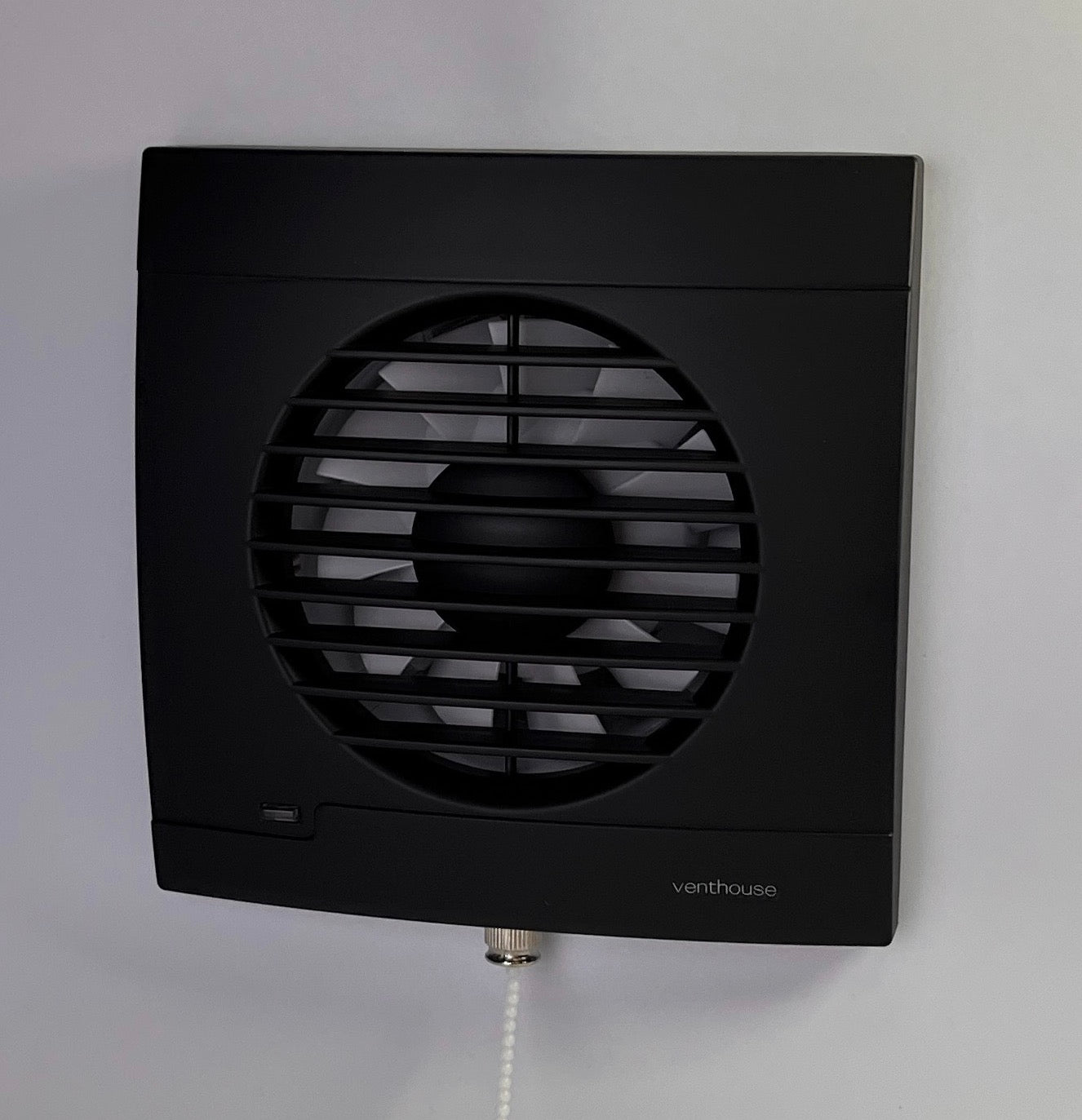 Vulkan RK100P+ Onyx ECO bathroom fan - Venthouse
