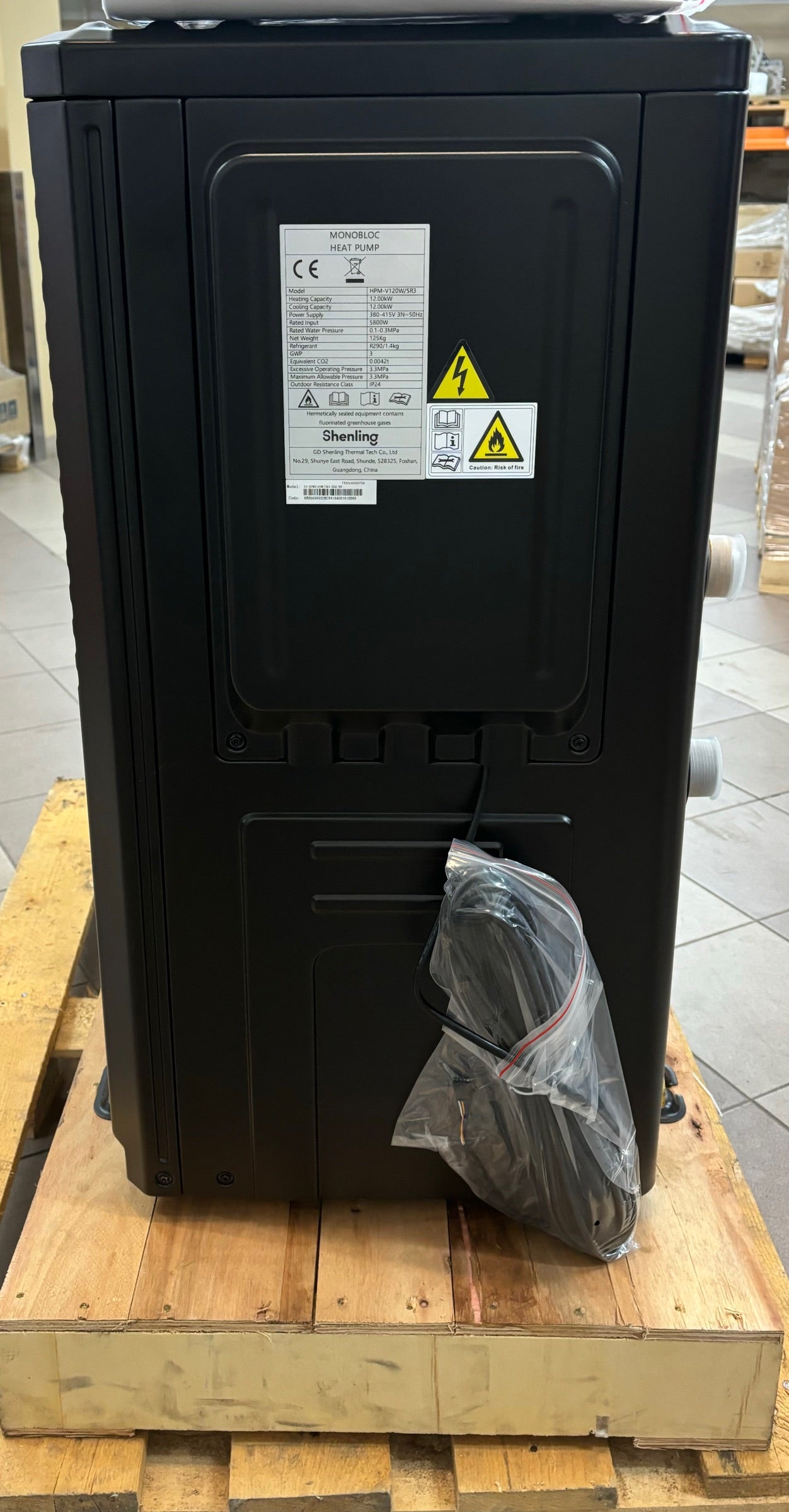 Pompa ciepła monoblokowa HPM-V120W/SR3 12kW R290